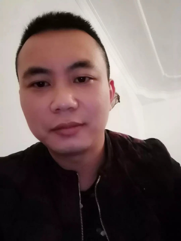 喜闻香气的第一张照片--兰州相亲服务中心