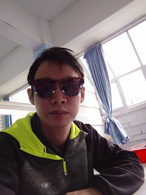 五华移民男的第一张照片--兰州相亲服务中心