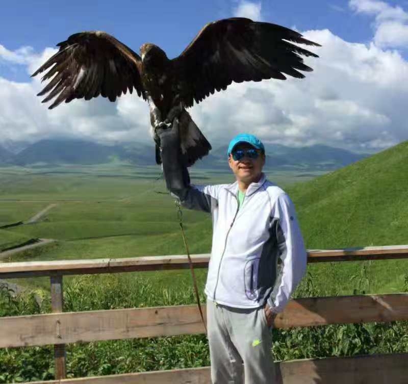 怀抱清风的第一张照片--兰州相亲服务中心