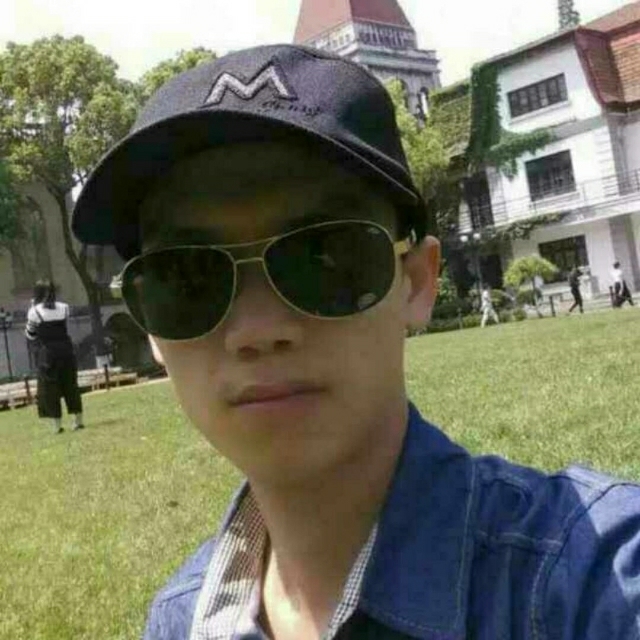 龙小华的第一张照片--兰州相亲服务中心