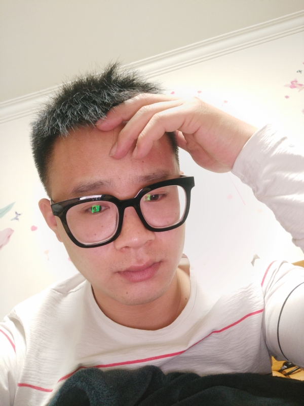 华灯初上的夜晚的第一张照片--兰州相亲服务中心