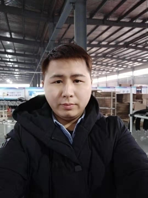 刀锋的第一张照片--兰州相亲服务中心