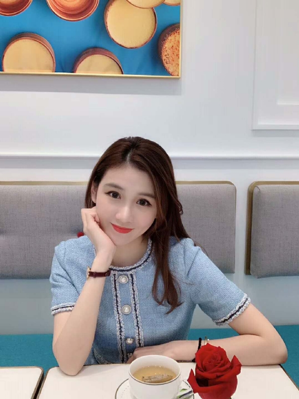 Emily的第二张照片--兰州相亲服务中心