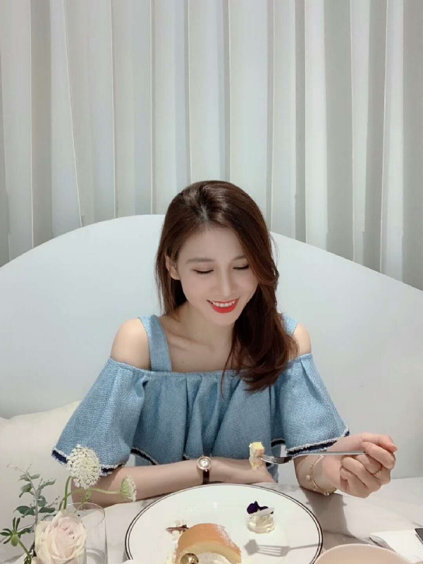 Emily的第三张照片--兰州相亲服务中心