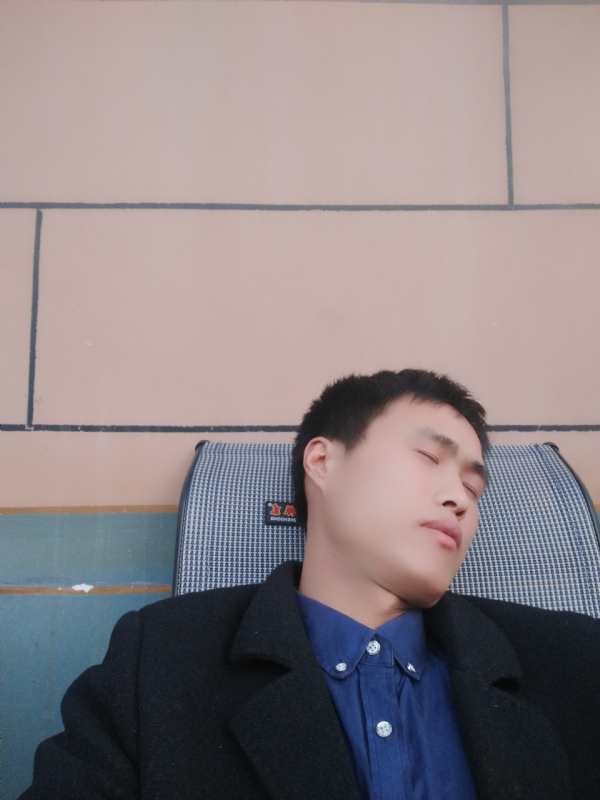 有钱爱情才能长久的第一张照片--兰州相亲服务中心