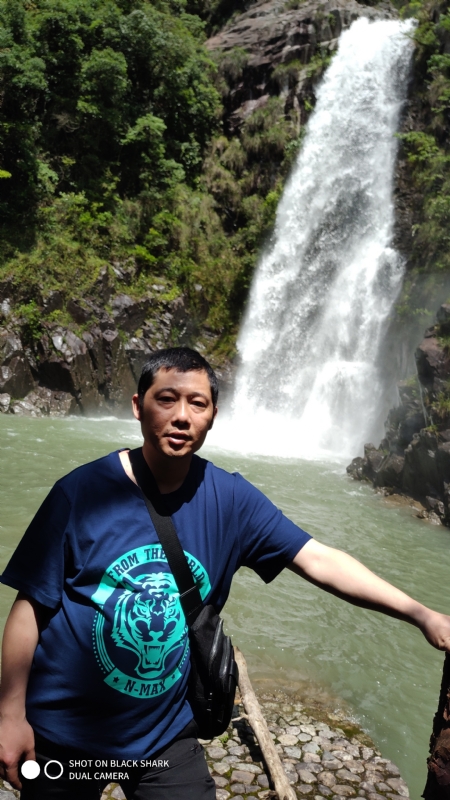 石头的第一张照片--兰州相亲服务中心