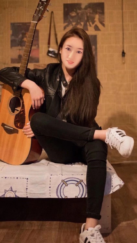 水中月的第一张照片--兰州相亲服务中心