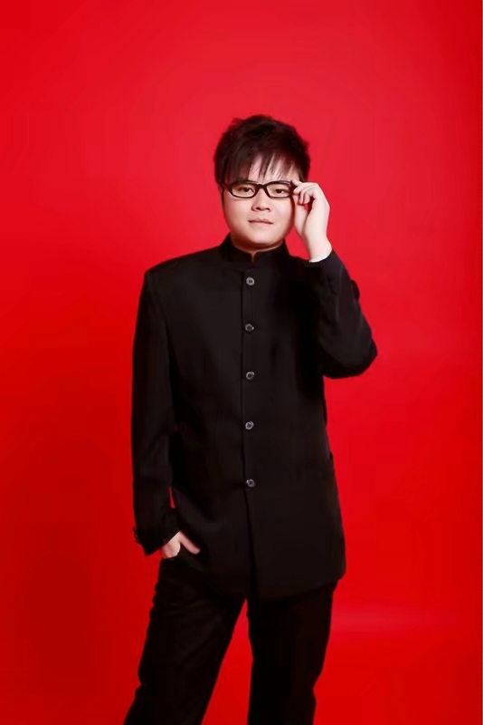 站在远处看童年的第一张照片--兰州相亲服务中心