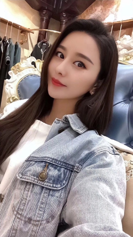 李珊珊的第一张照片--兰州相亲服务中心