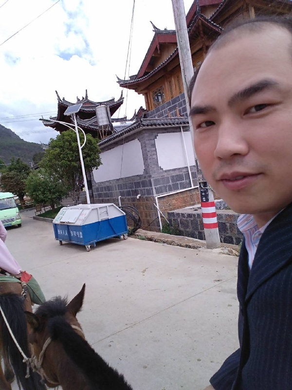 当代军人的第一张照片--兰州相亲服务中心