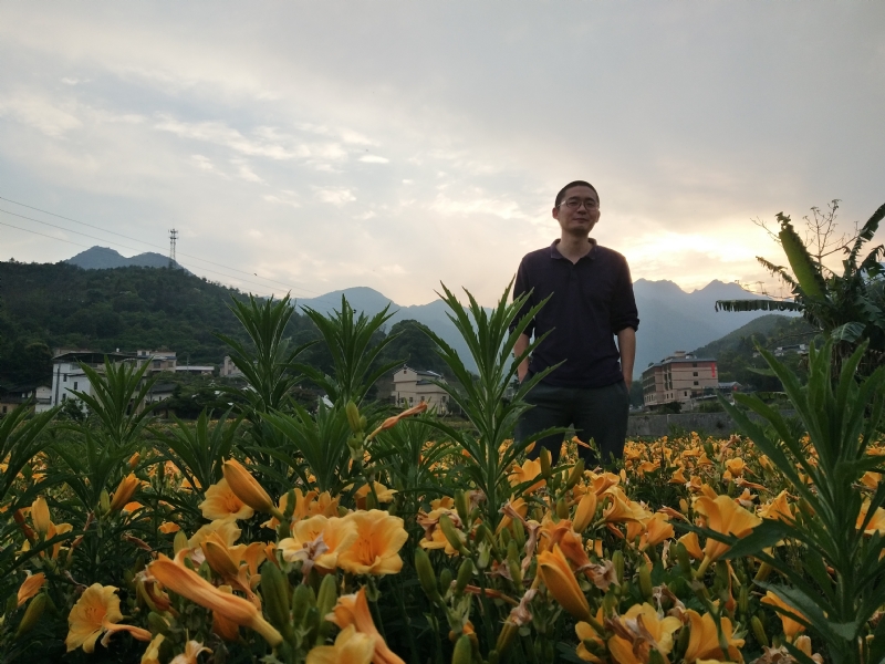 黄晓东的第一张照片--兰州相亲服务中心