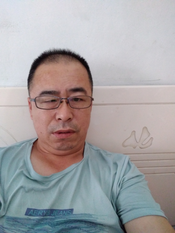 大叔的第一张照片--兰州相亲服务中心