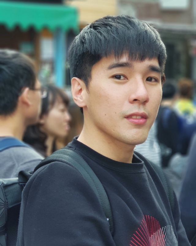 雨中孤独的第一张照片--兰州相亲服务中心