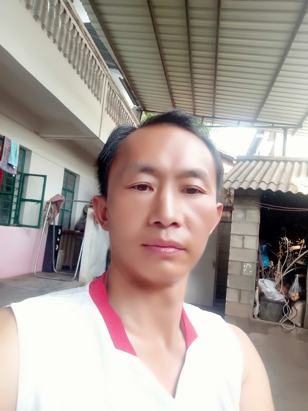 白鸽的第一张照片--兰州相亲服务中心