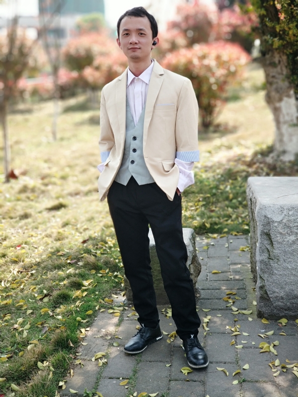 四叶草的第一张照片--兰州相亲服务中心