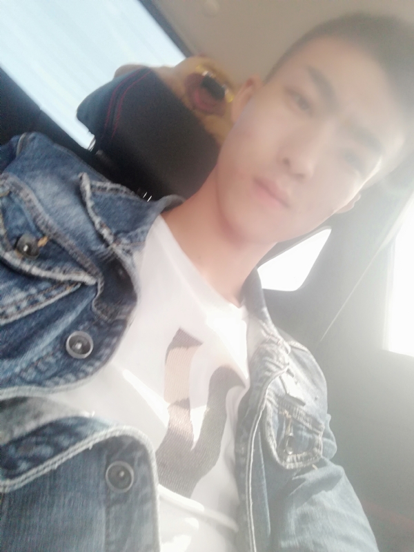 傻雕的第一张照片--兰州相亲服务中心