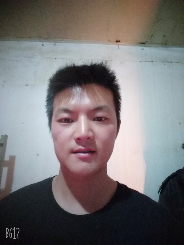 风轻云淡的第一张照片--兰州相亲服务中心