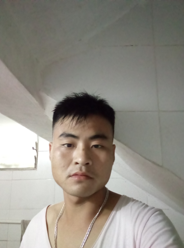 落叶知秋的第一张照片--兰州相亲服务中心