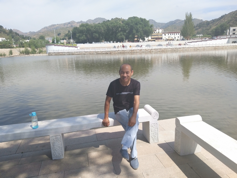 大漠独行的第一张照片--兰州相亲服务中心