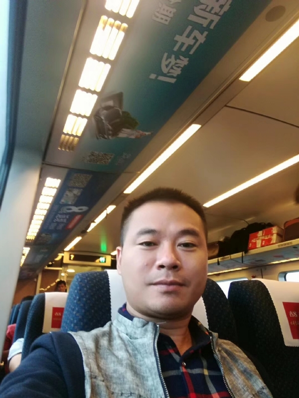 等爱的人的第一张照片--兰州相亲服务中心