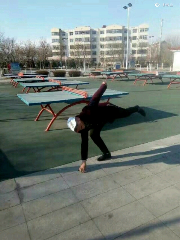 载正的第二张照片--兰州相亲服务中心