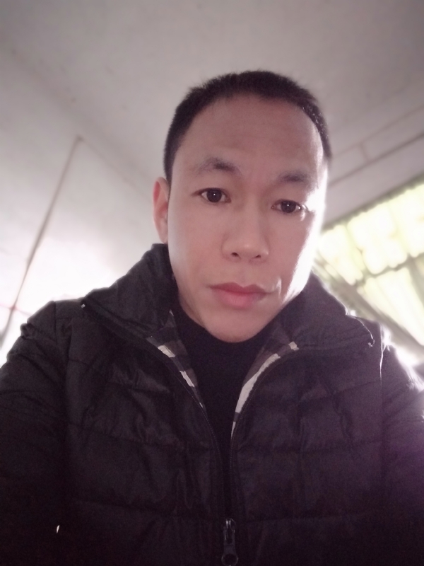 相信真爱的第一张照片--兰州相亲服务中心