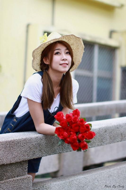 阳光朵朵的第一张照片--兰州相亲服务中心