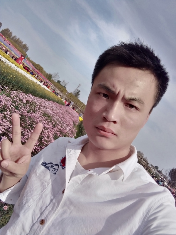 心碎无痕的第二张照片--兰州相亲服务中心