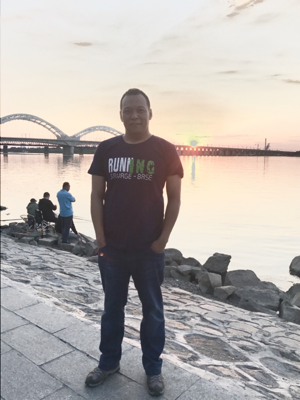 海天一色的第一张照片--兰州相亲服务中心