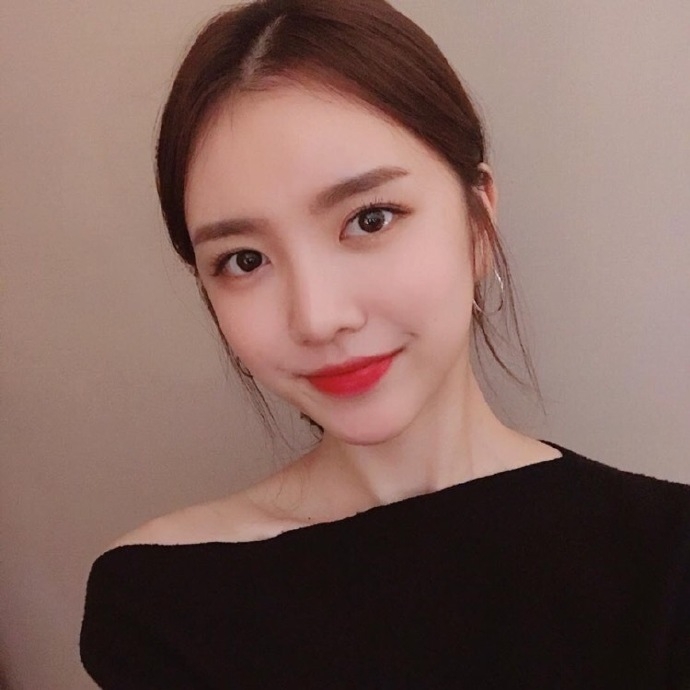 唐馨儿的第一张照片--兰州相亲服务中心