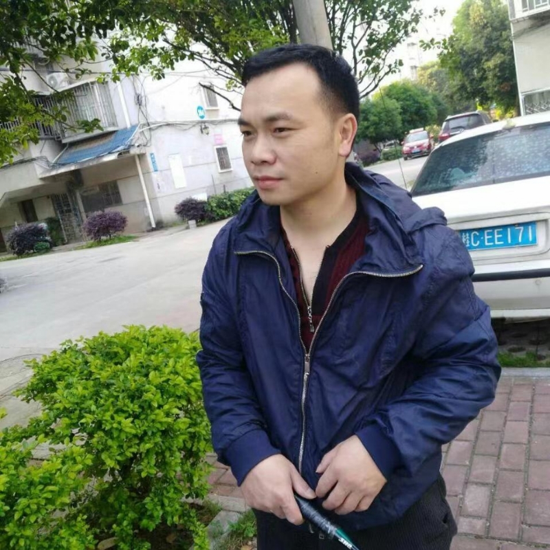 灰色足迹的第一张照片--兰州相亲服务中心