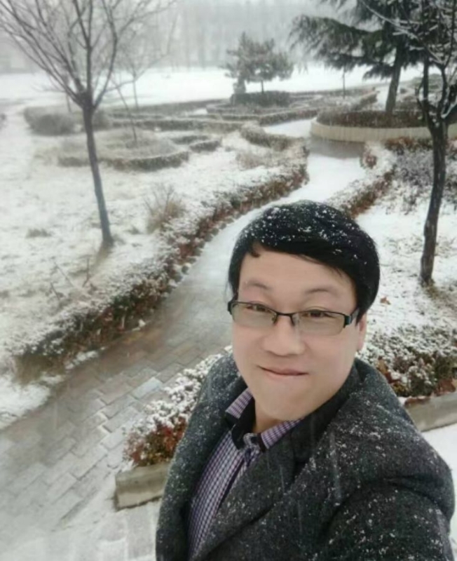 一吻天荒的第二张照片--兰州相亲服务中心