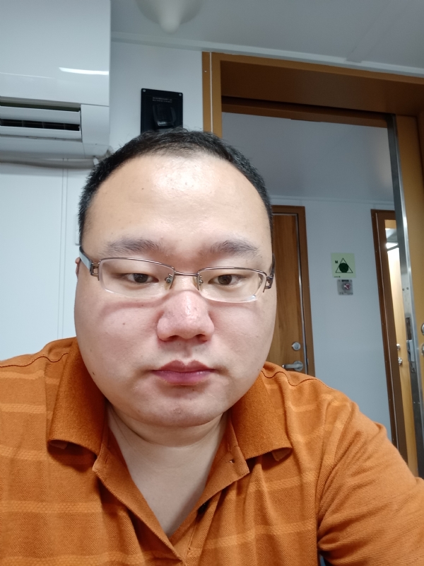 努力爱一次的第一张照片--兰州相亲服务中心