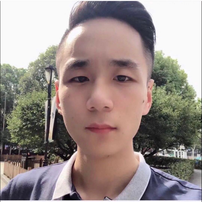 期待八月的雨的第一张照片--兰州相亲服务中心