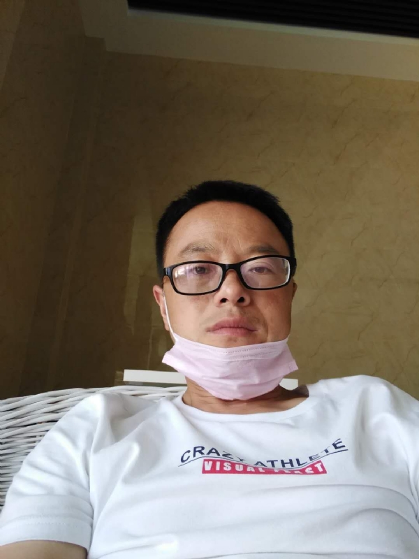 小马奔腾的第一张照片--兰州相亲服务中心