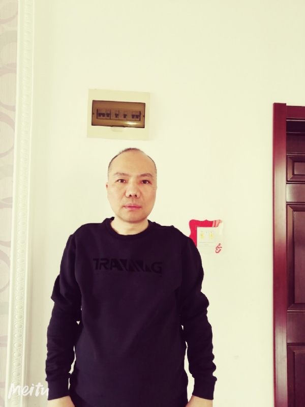 酒香四溢的第三张照片--兰州相亲服务中心