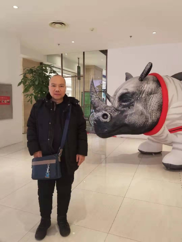 酒香四溢的第五张照片--兰州相亲服务中心