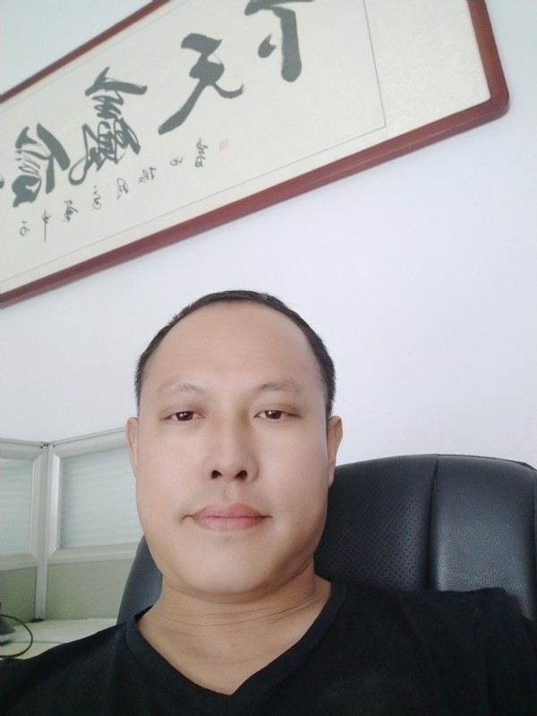 山丘的第一张照片--兰州相亲服务中心