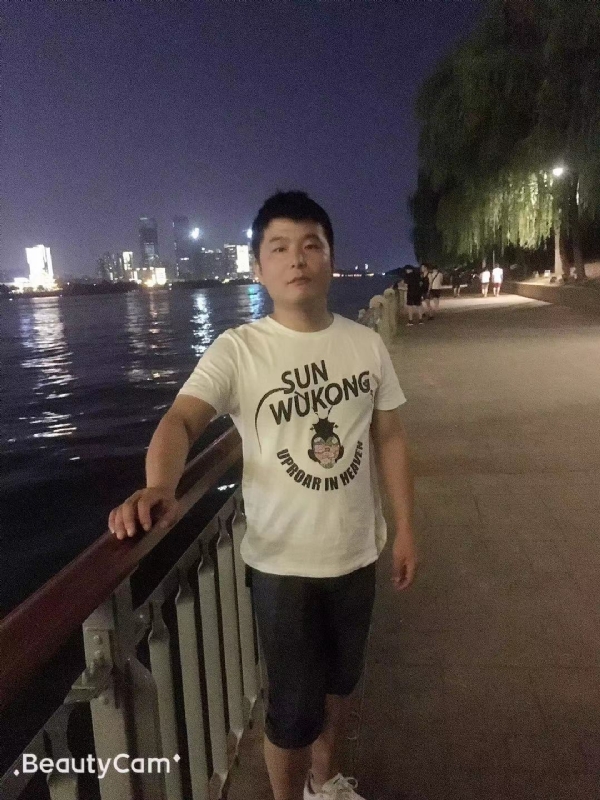 古月的第二张照片--兰州相亲服务中心