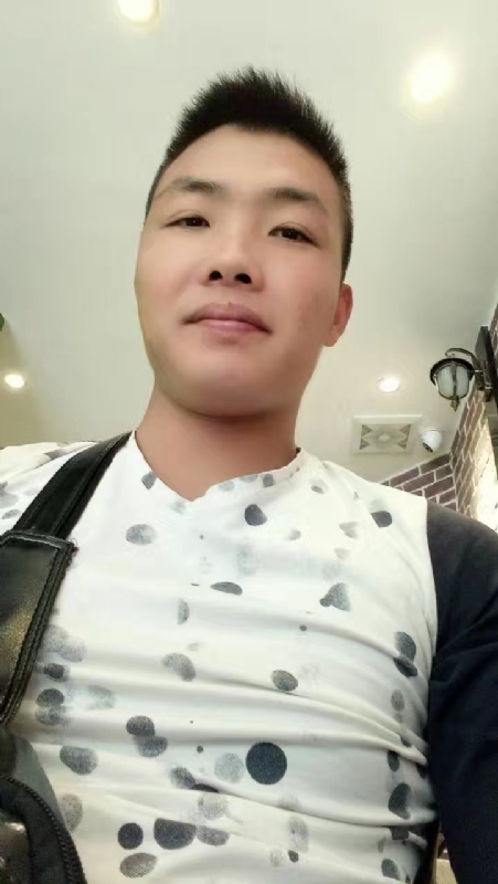 吃生蚝的小乖乖的第一张照片--兰州相亲服务中心