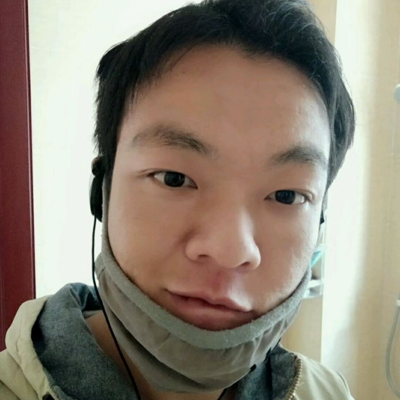 泡沫哭泣的第一张照片--兰州相亲服务中心