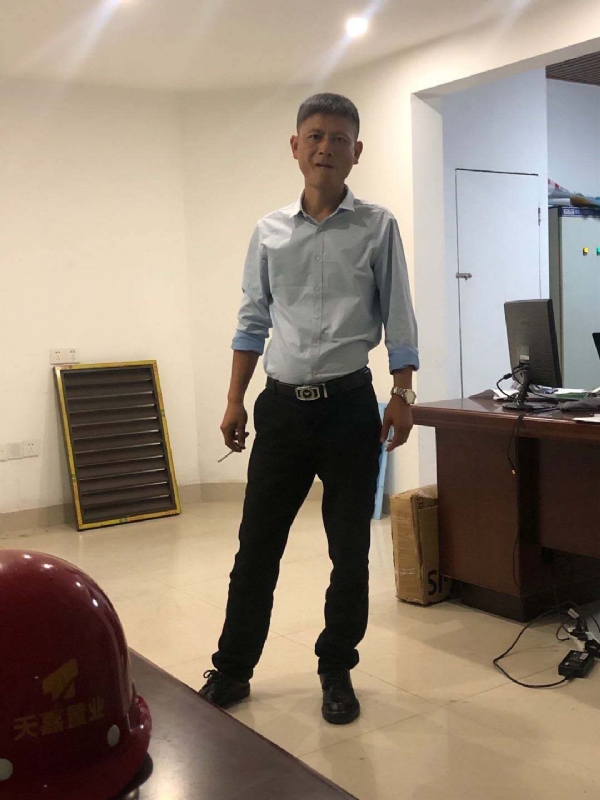 郁闷之中的第一张照片--兰州相亲服务中心