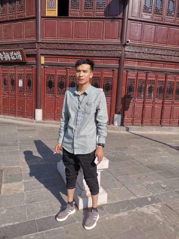 刘方的第一张照片--兰州相亲服务中心