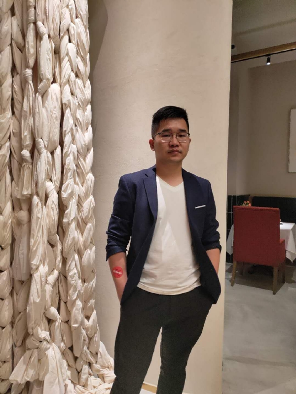 在路上的第二张照片--兰州相亲服务中心