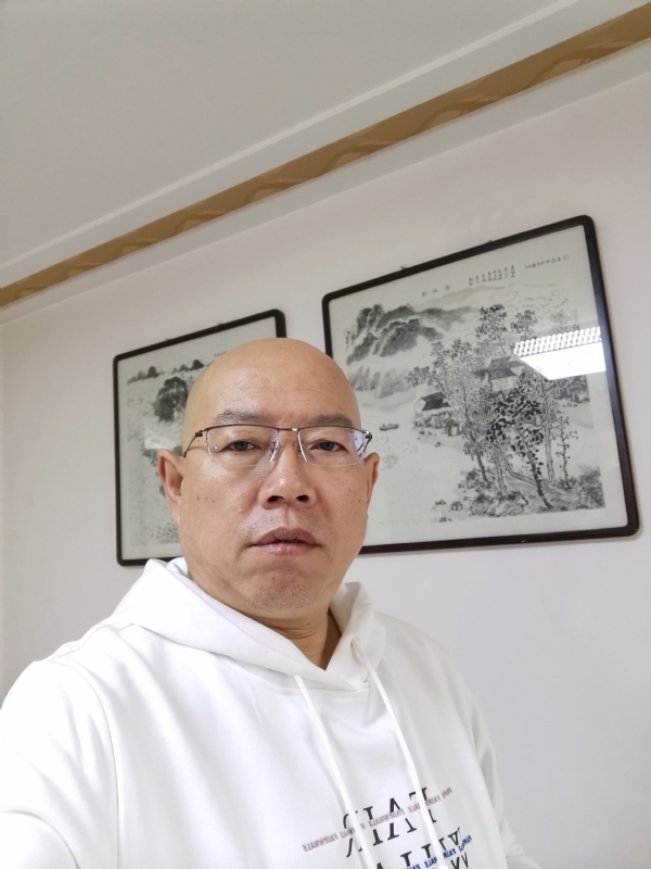 光头博士的第一张照片--兰州相亲服务中心