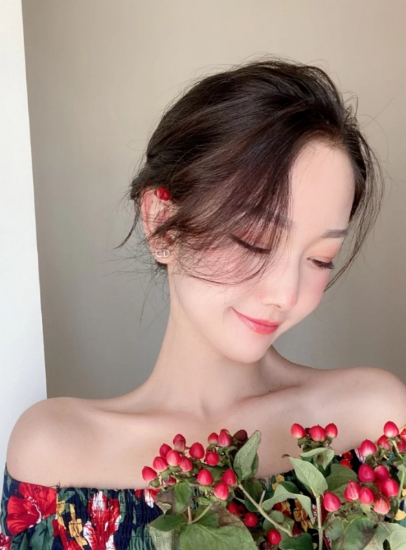 小诗vanessa的第二张照片--兰州相亲服务中心