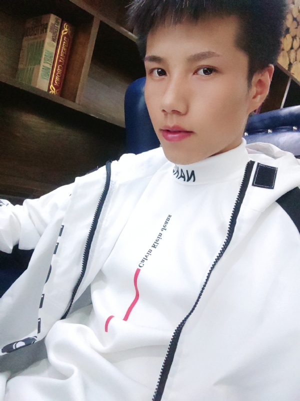 梁辞的第一张照片--兰州相亲服务中心