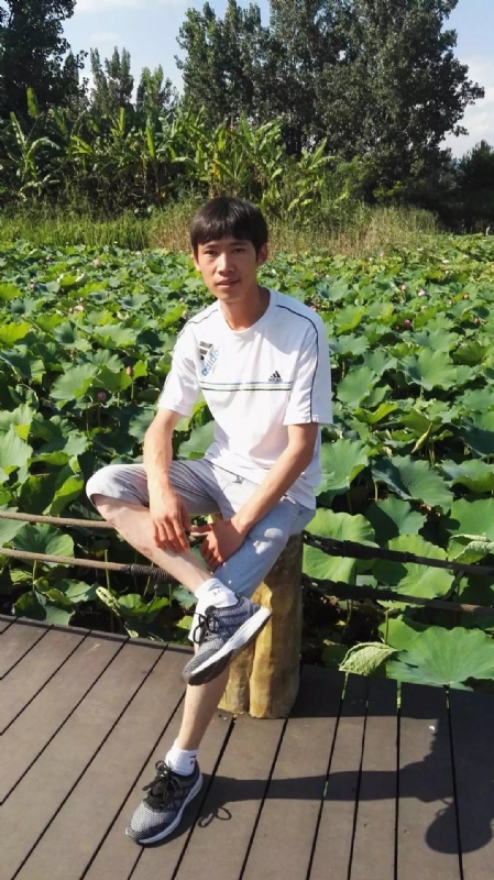 洛佐山娃的第一张照片--兰州相亲服务中心