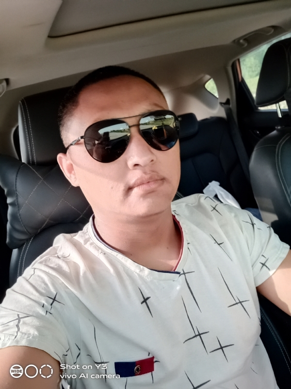 寻缘的第一张照片--兰州相亲服务中心