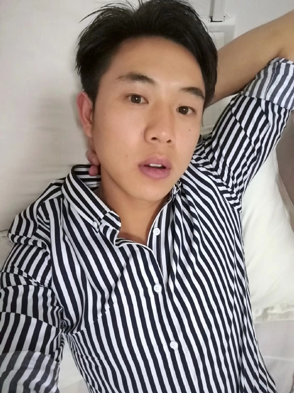 小雷的第二张照片--兰州相亲服务中心